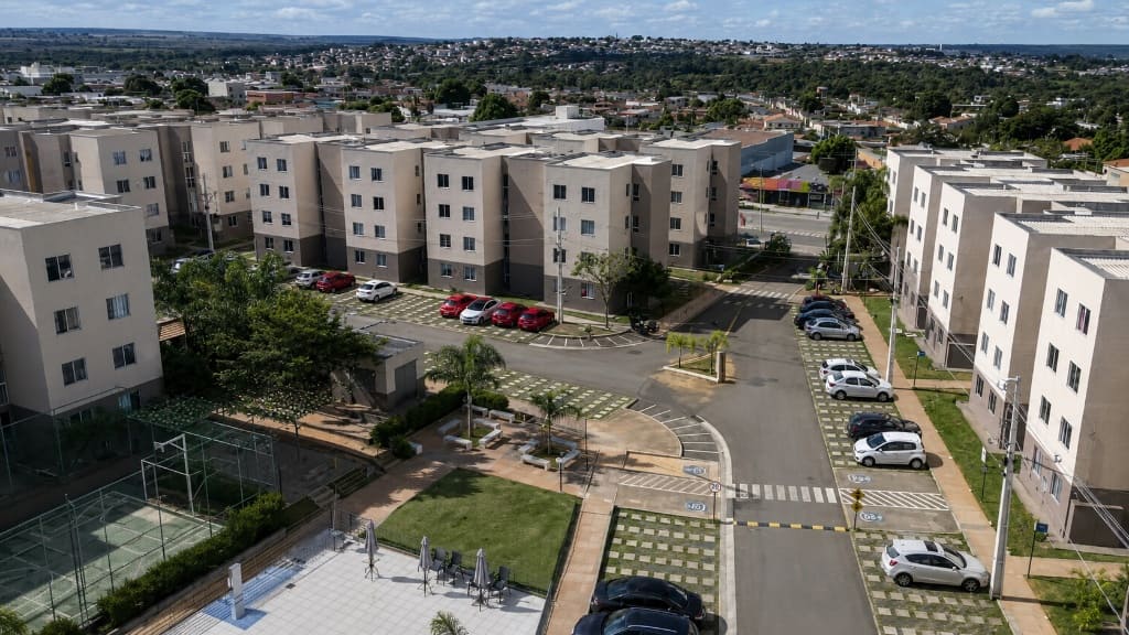 Condomínio antes da instalação das coberturas